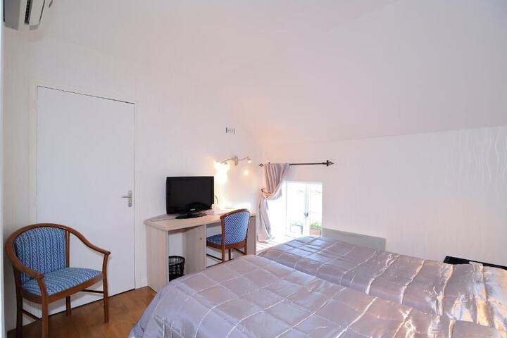Room 19 of 55