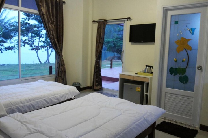 Room 6 of 45