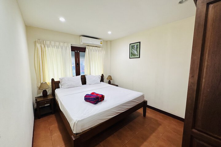 Room 5 of 75