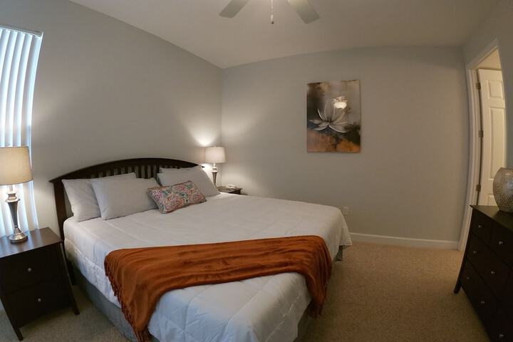 Room 4 of 62
