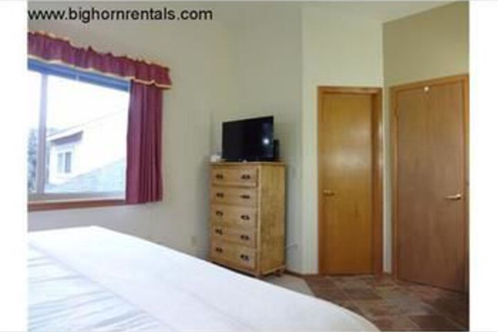 Room 19 of 105