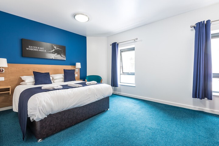 Room 6 of 57