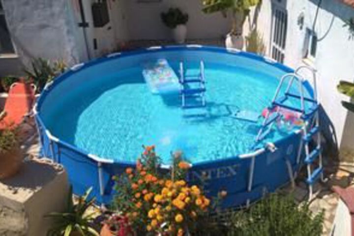 Pool 36 of 41