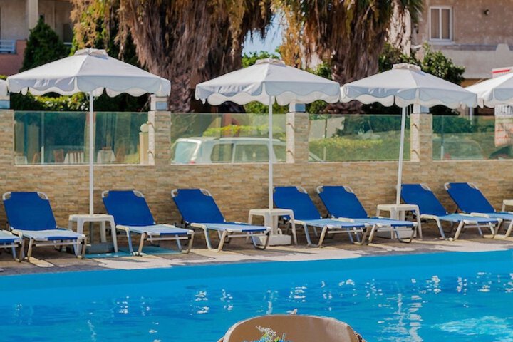 Pool 51 of 78