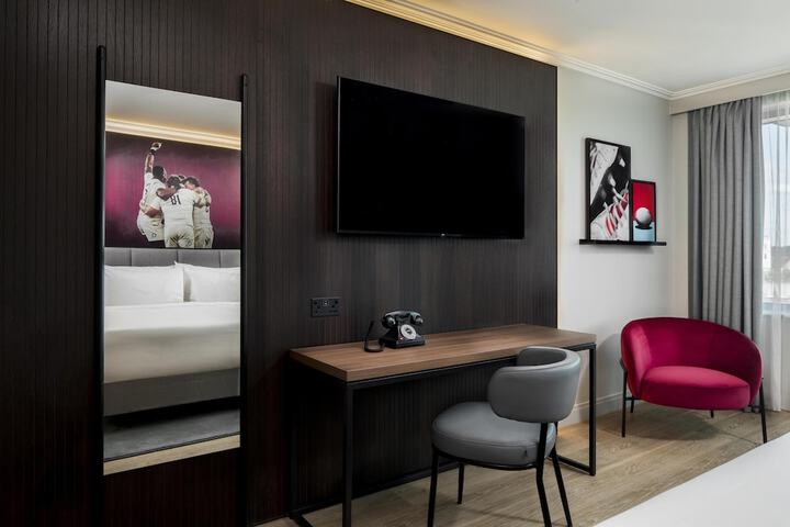 Room 31 of 105