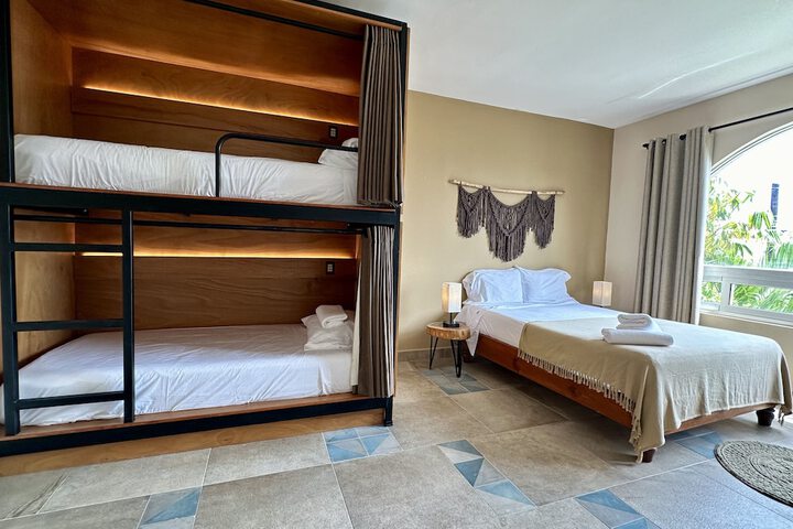 Room 11 of 60