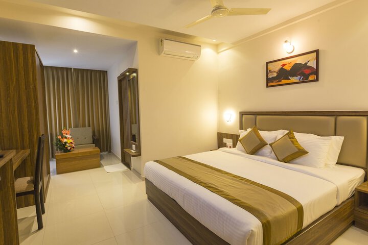 Room 6 of 24