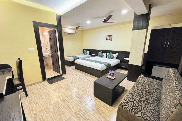 Room 8 of 43