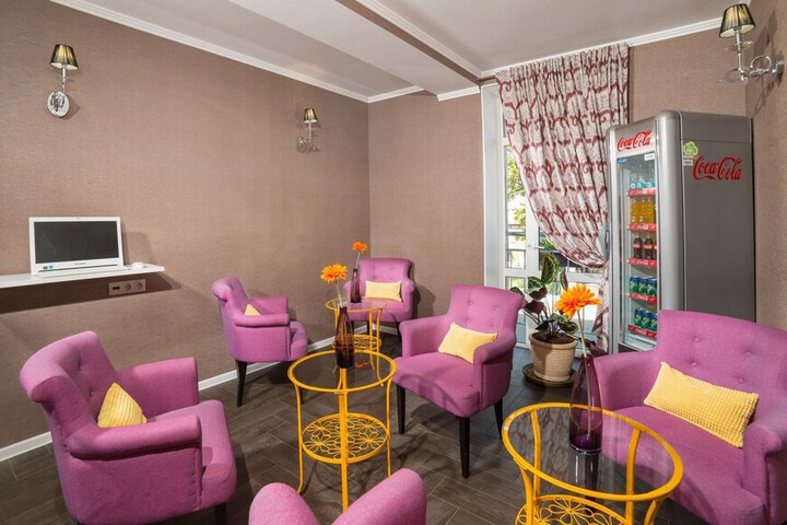Hotel Interior 4 of 27