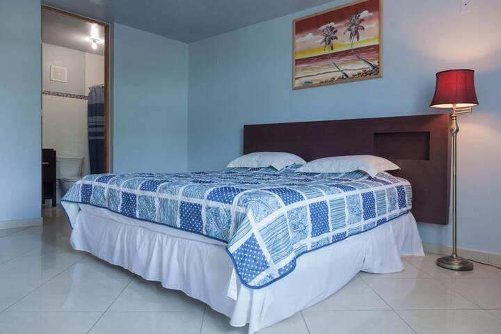 Room 8 of 36