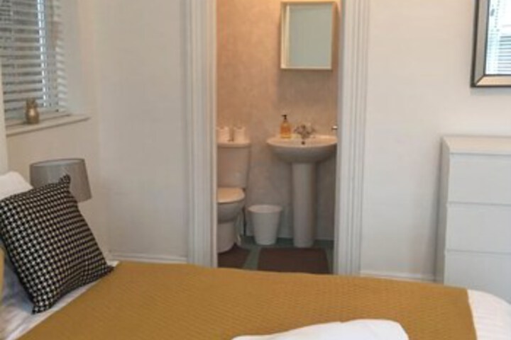Room 9 of 23