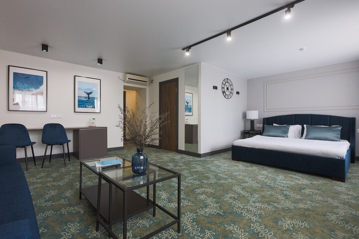 Room 44 of 125
