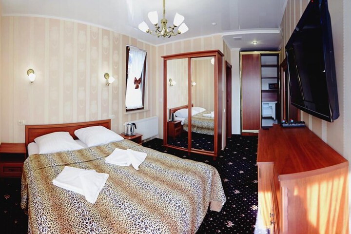 Room 12 of 49