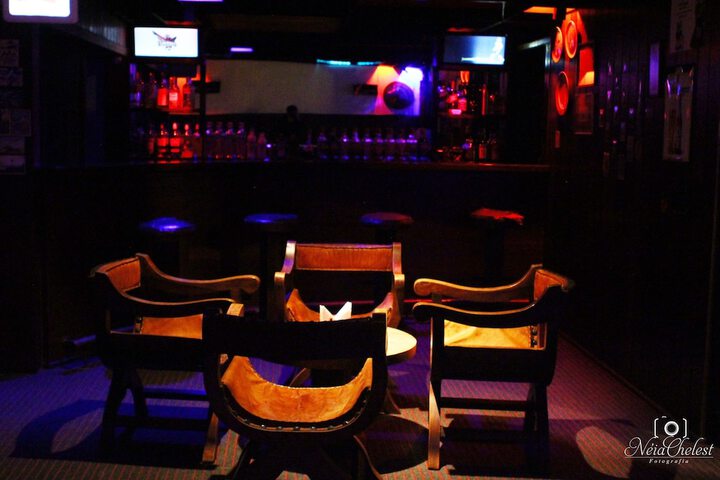 Lounge 71 of 100