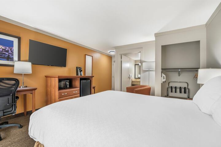 Room 19 of 47
