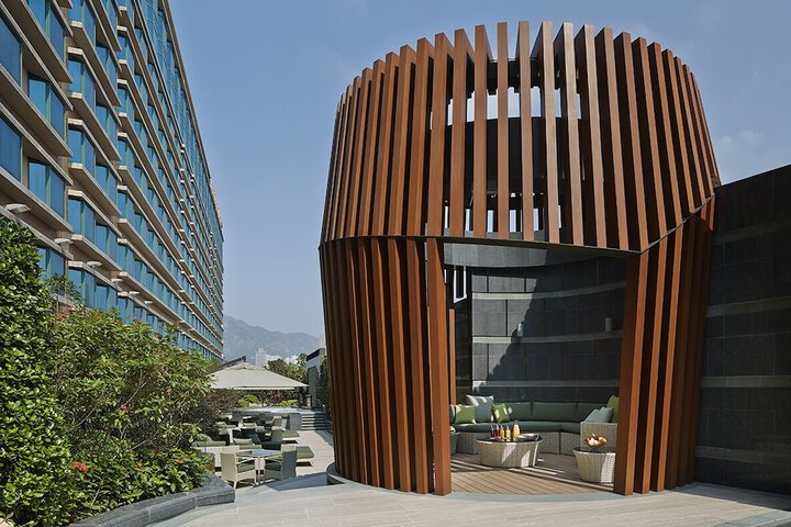 Pools & Facilities