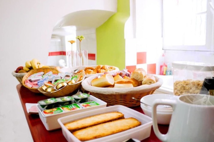 Breakfast/Coffee Service 16 of 28