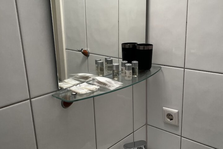 Room 45 of 52
