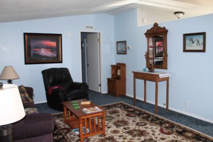 Room 9 of 20