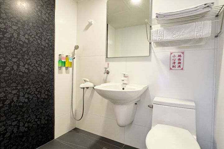 Room 138 of 160