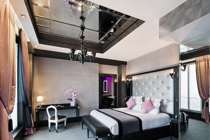 Room 10 of 54