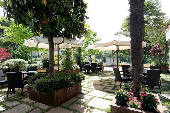 Terrace/Patio 51 of 53