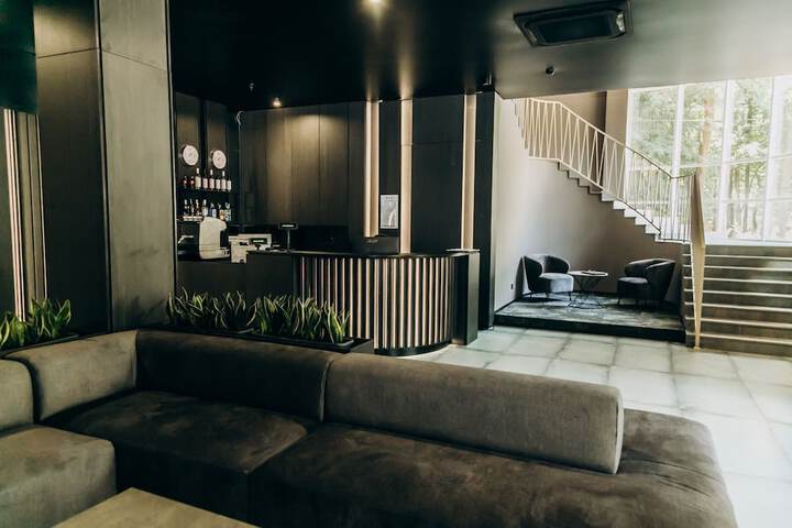 Hotel Interior 10 of 32