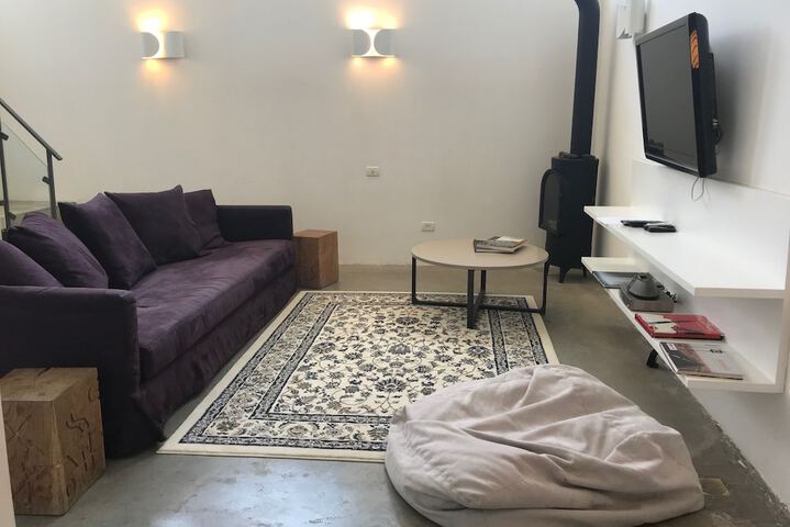 Room 37 of 63