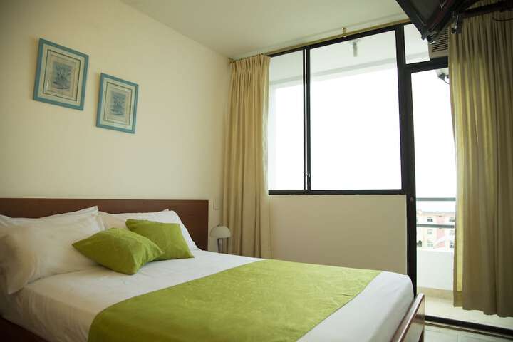 Room 3 of 27