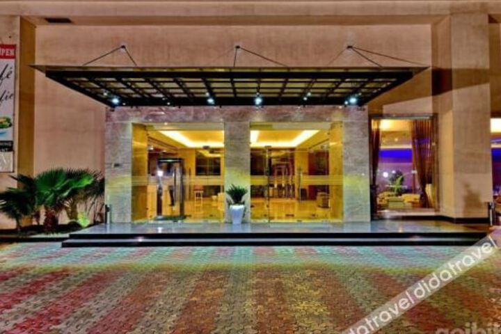 Hotel 7 of 51