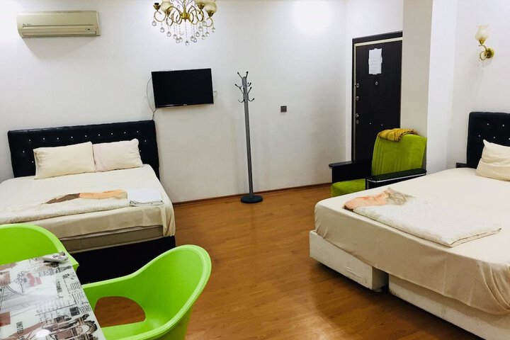 Room 17 of 30