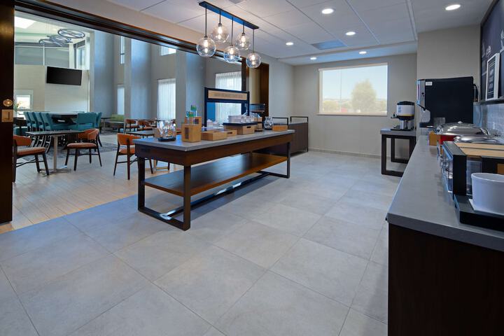 Breakfast area