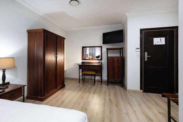 Room 26 of 70