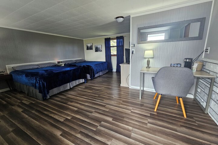 Room 3 of 12
