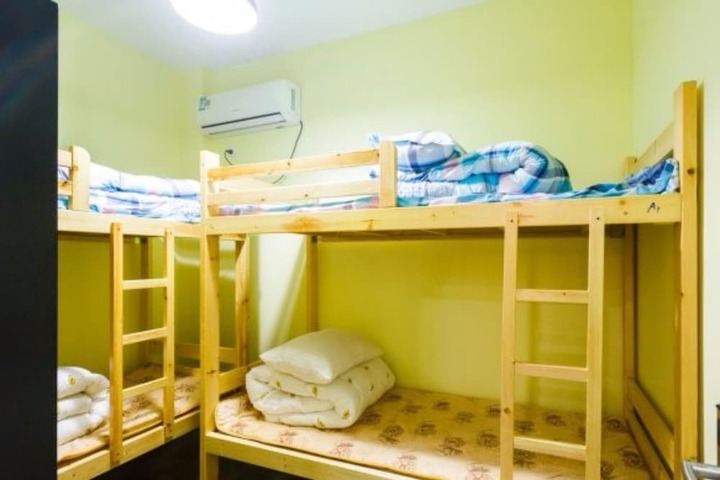 Room 9 of 22