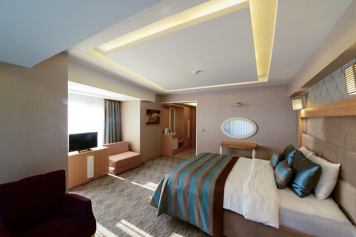 Room 18 of 43