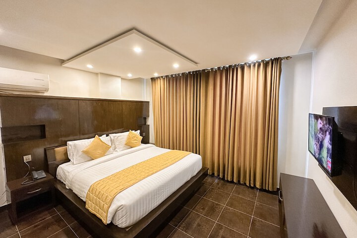 Room 17 of 42