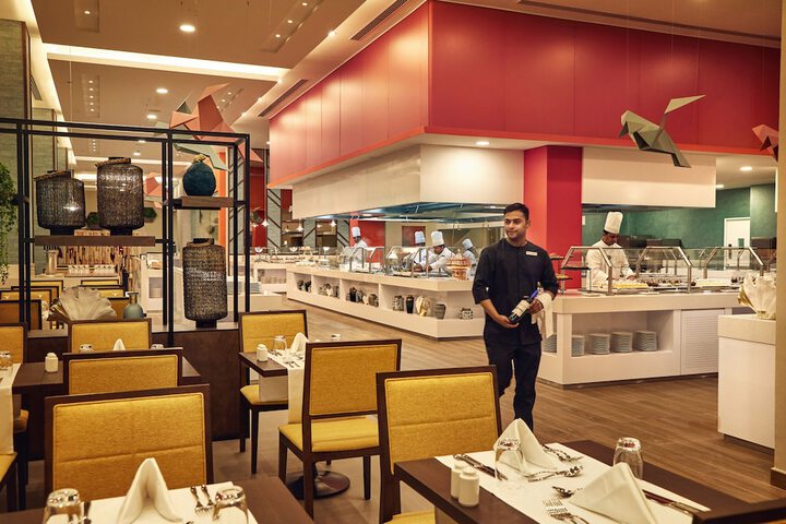 Dining 59 of 77