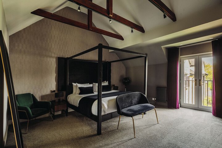 Room 30 of 105