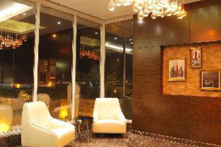 JK Rooms 118 Urban Hermitage