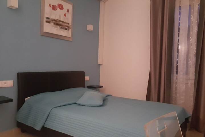 Room 3 of 5