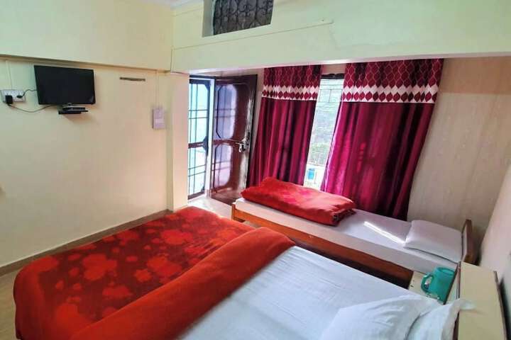 Room 8 of 17