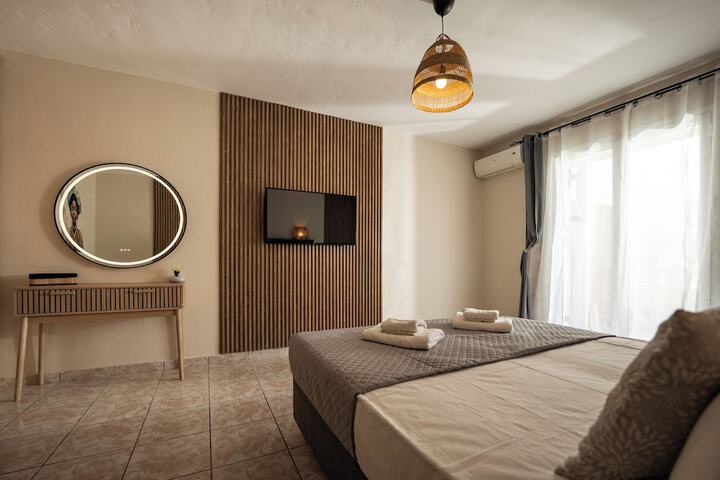 Room 2 of 31