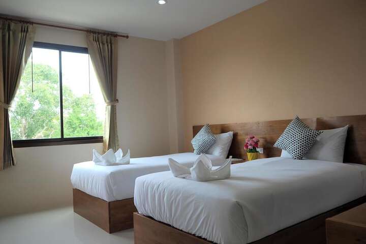 Room 8 of 20