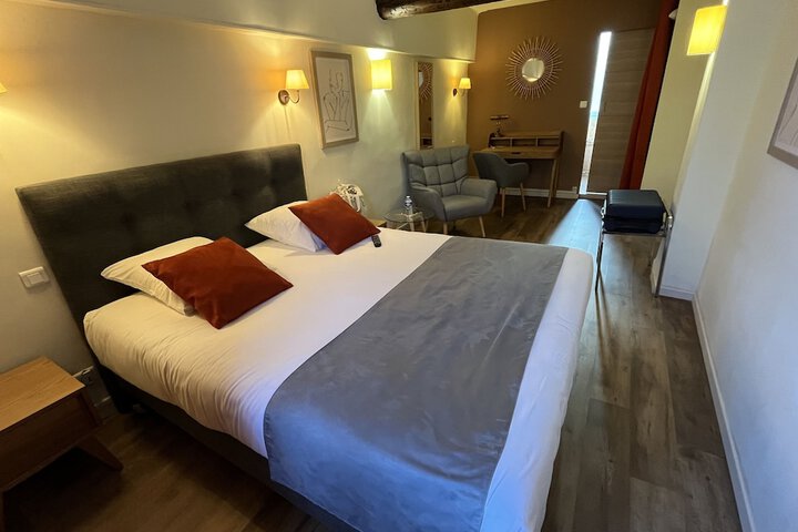 Room 26 of 50