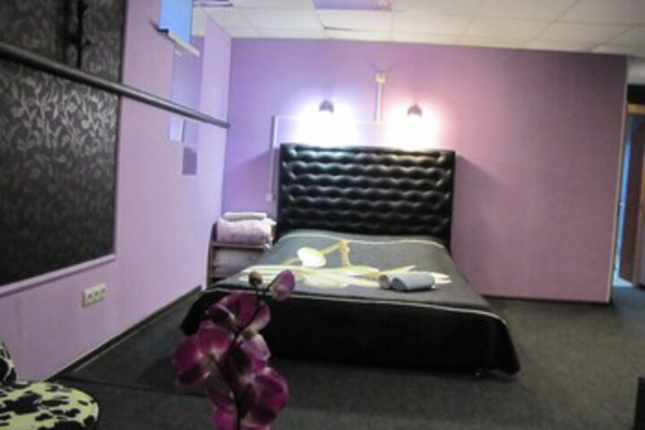Room 13 of 23