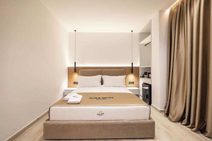 Room 14 of 244
