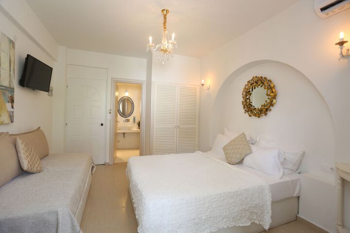 Room 15 of 80