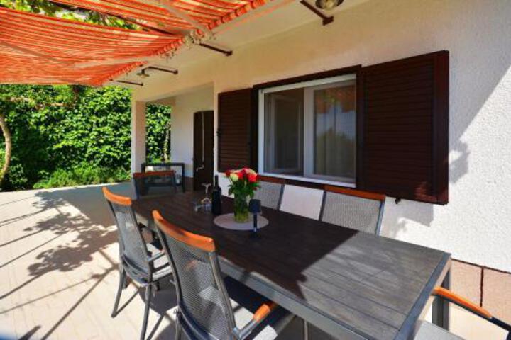 Srea Terrace With Beautifull View H