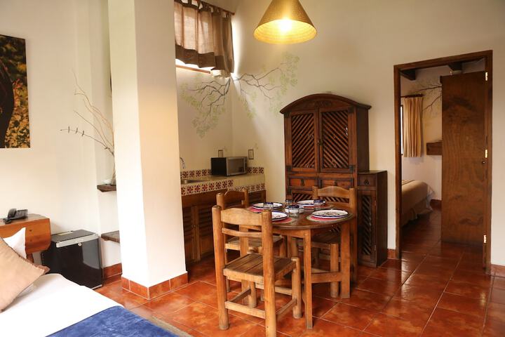 Room 14 of 32